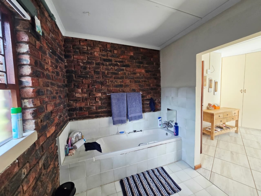 4 Bedroom Property for Sale in Blanco Western Cape